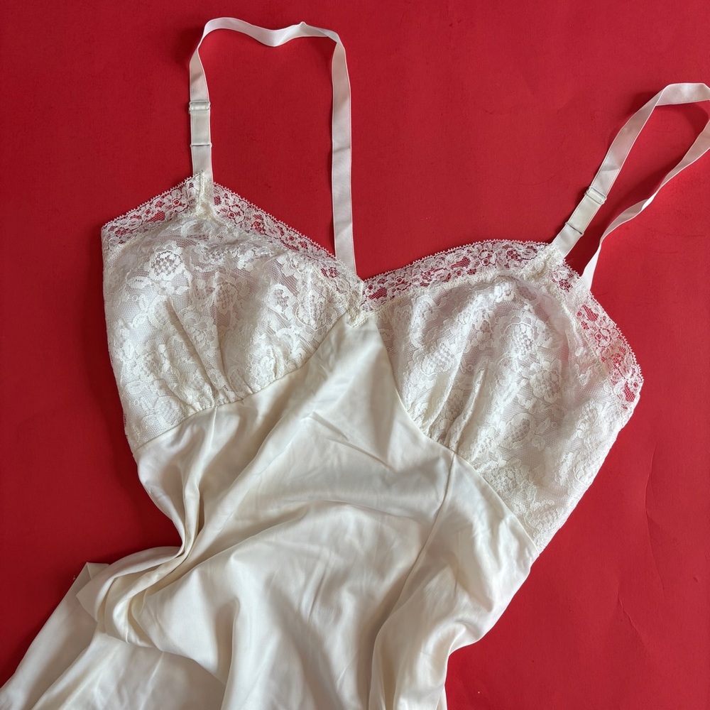 Vintage 50s 60s White Lace Slip